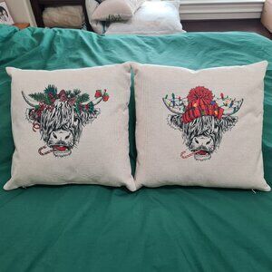 Holiday Christmas Highland Cow Pillow Set (pillows included), NWOT